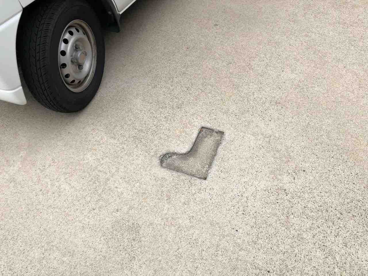 『靴下のhacu』駐車場・隠れ靴下マーク