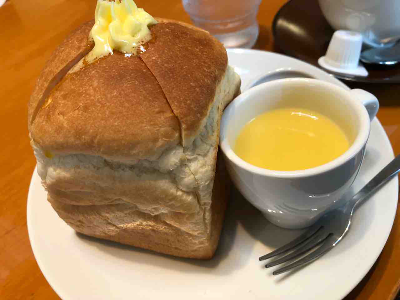 『cafe しょぱん』サイコロ食パン、メープルシロップ、スープ、ポテトサラダのモーニング